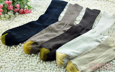 高筒純棉線紳士襪 時(shí)尚、舒適與健康的完美結(jié)合